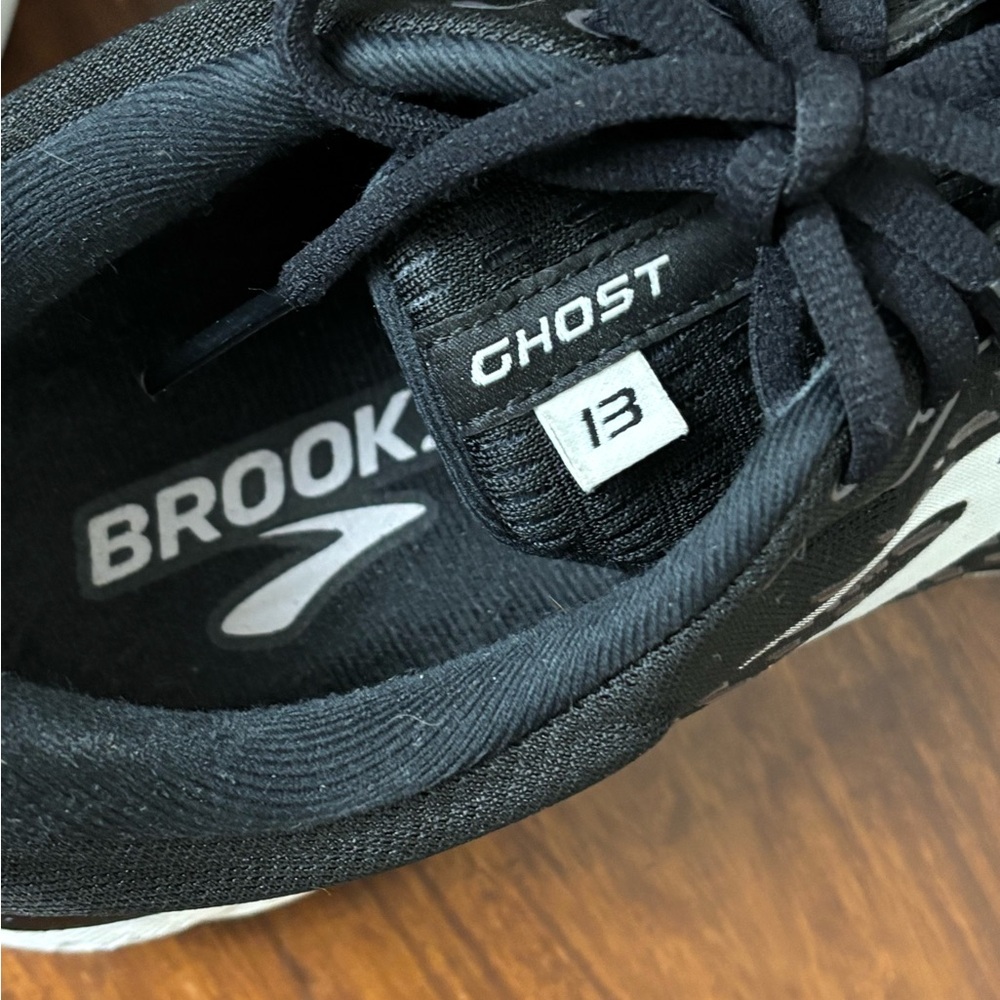 BROOKS WOMENS GHOST 13 RUNNING WALKING SHOES SIZE 9.5 BLACK WHITE ACTIVE GYM - Picture 5 of 11